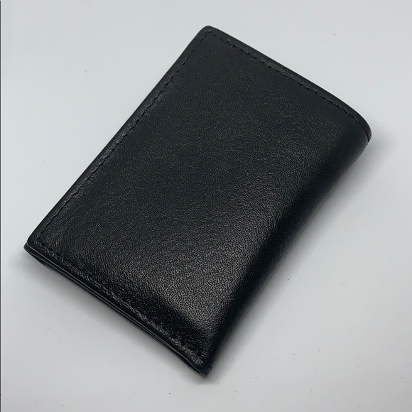 Other - Men’s trifold black leather wallet